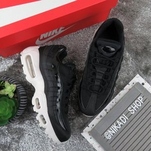 Nike Air Max 95 Special Edition Sneakers